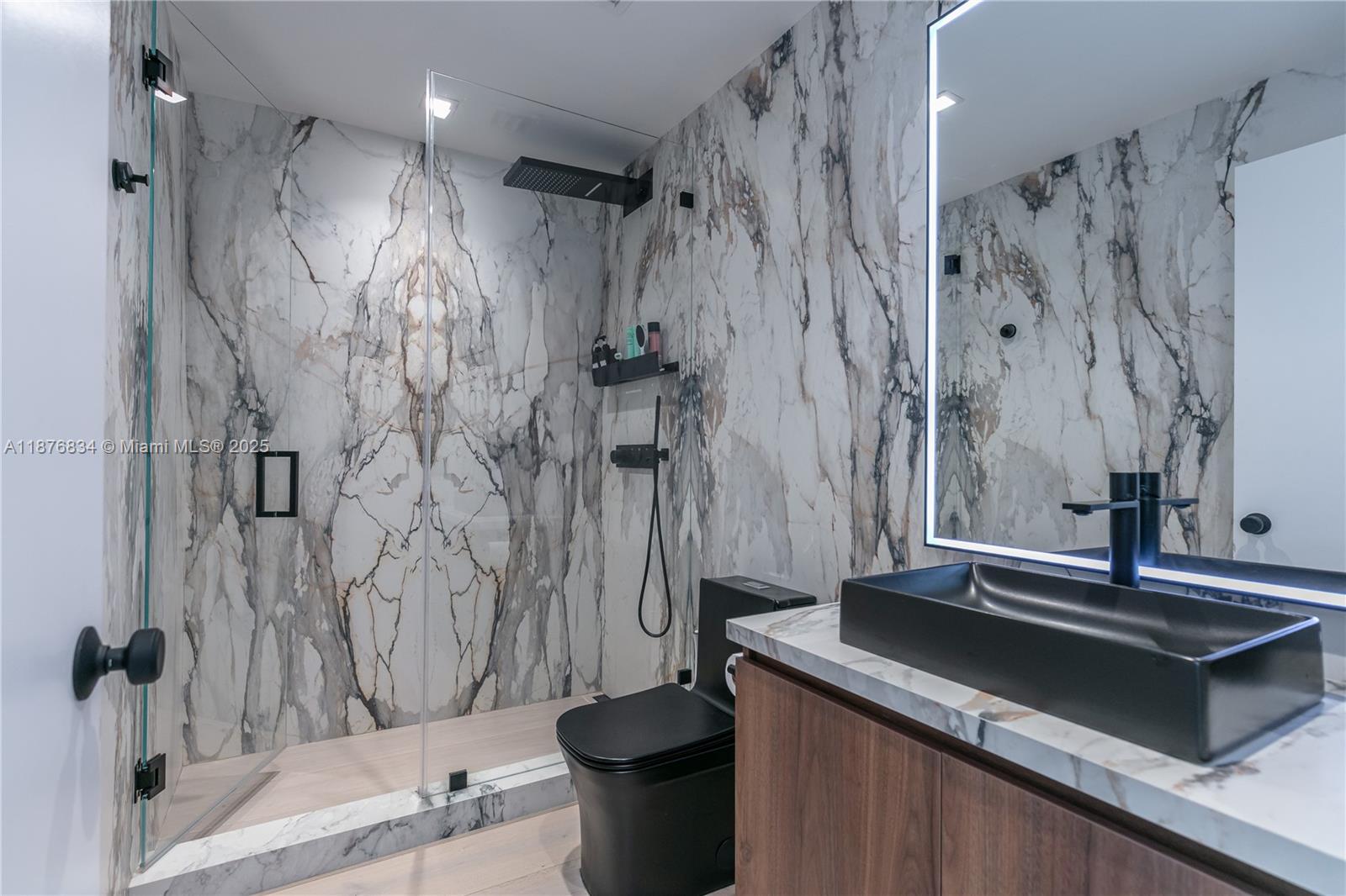 image The Ivy Condo30