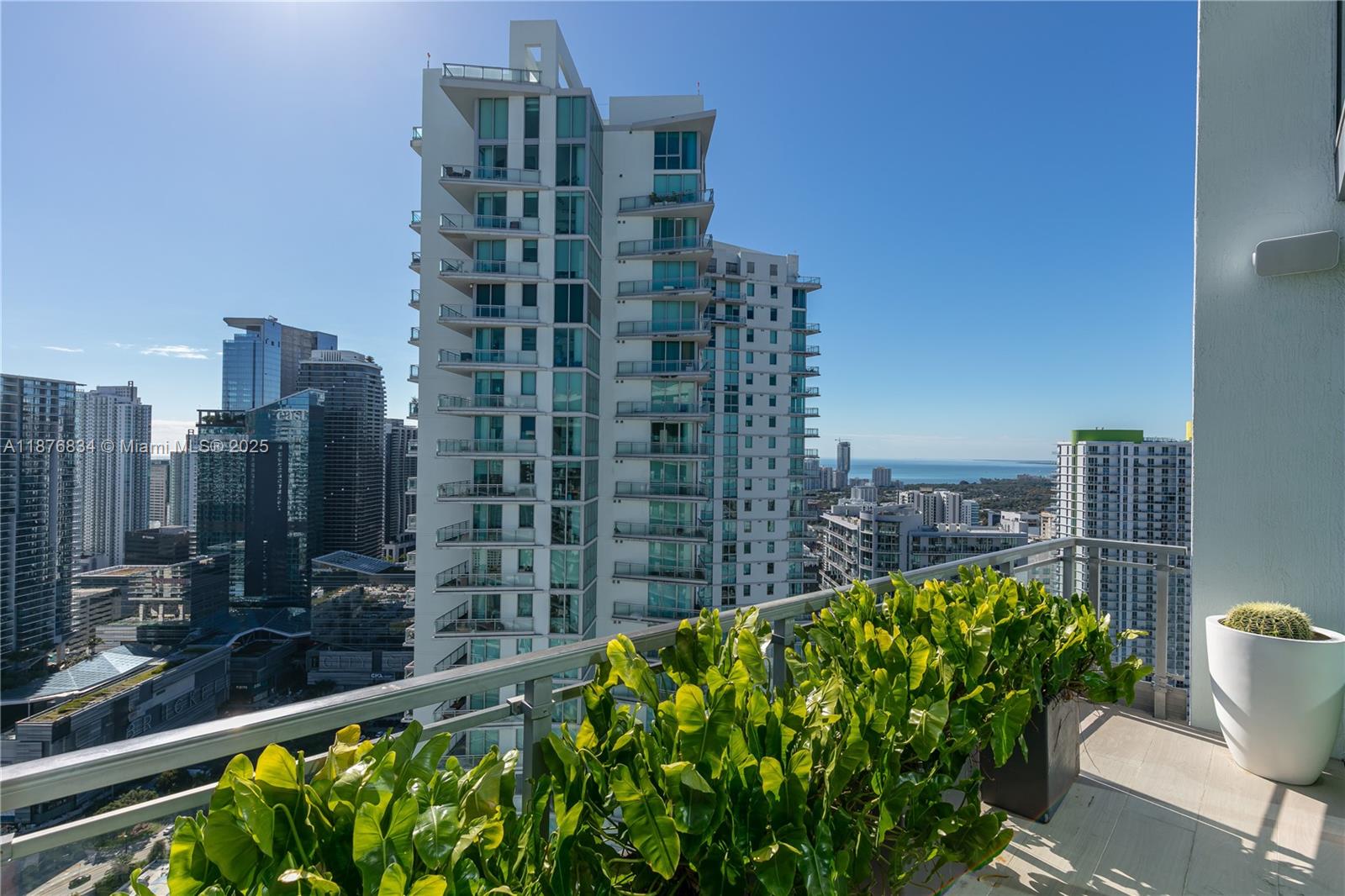 image The Ivy Condo45