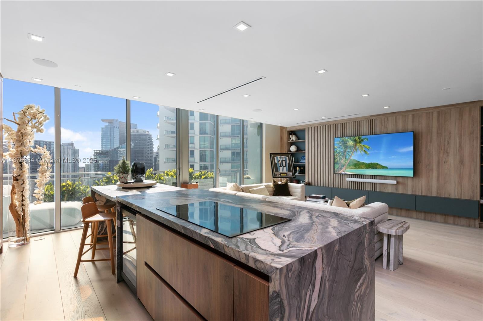 image The Ivy Condo5