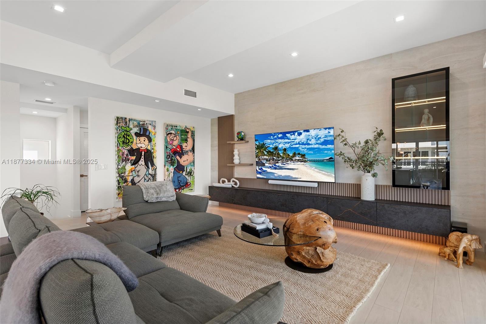 350 Desoto St Hollywood, FL 33019