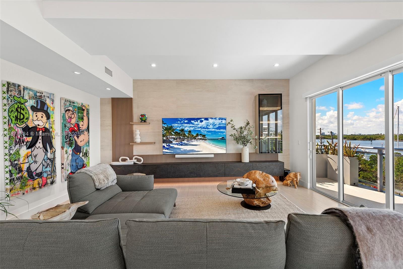 350 Desoto St Hollywood, FL 33019