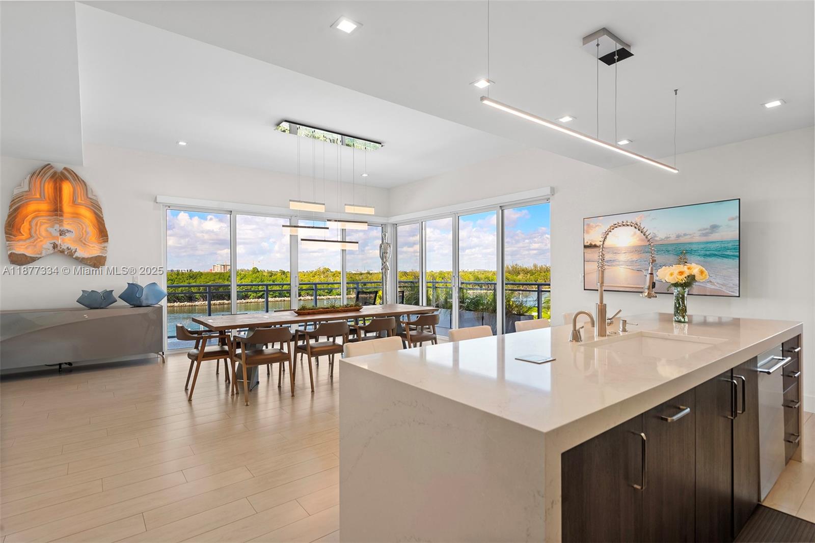 350 Desoto St Hollywood, FL 33019