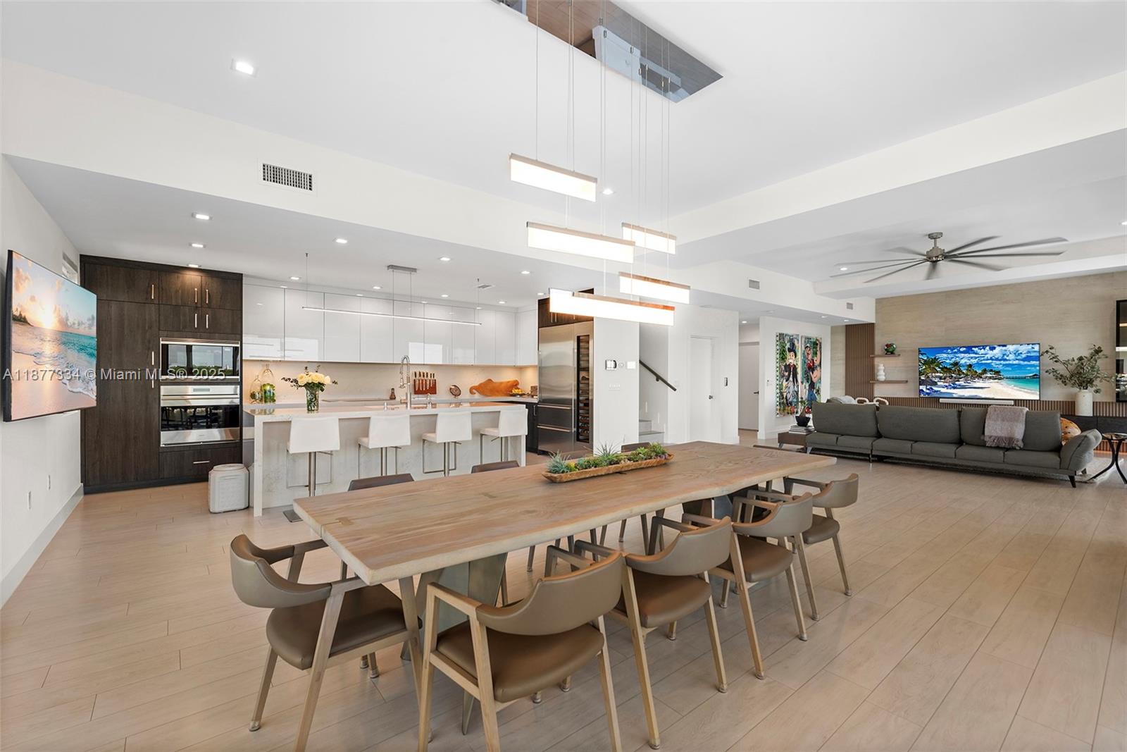 350 Desoto St Hollywood, FL 33019