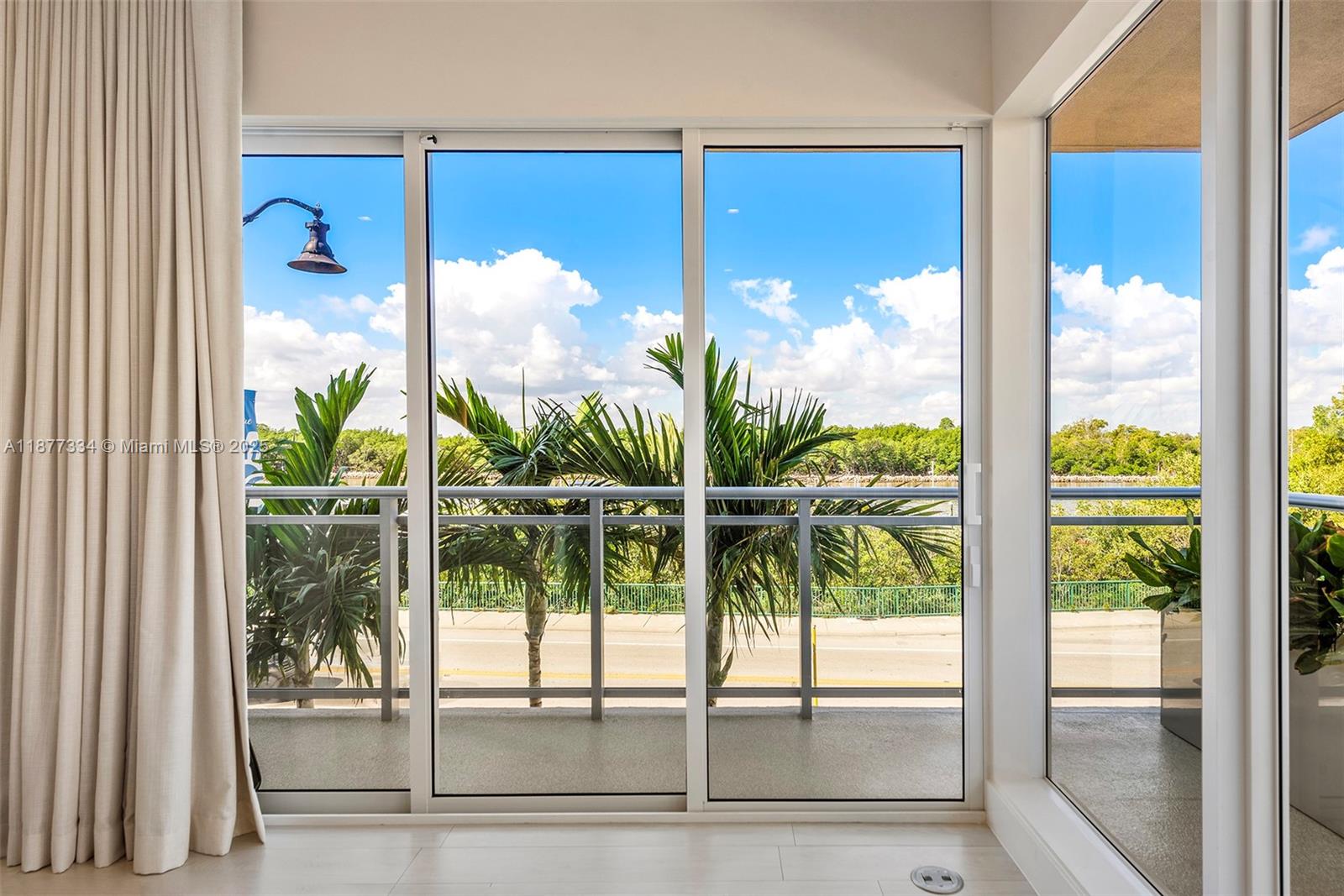 350 Desoto St Hollywood, FL 33019