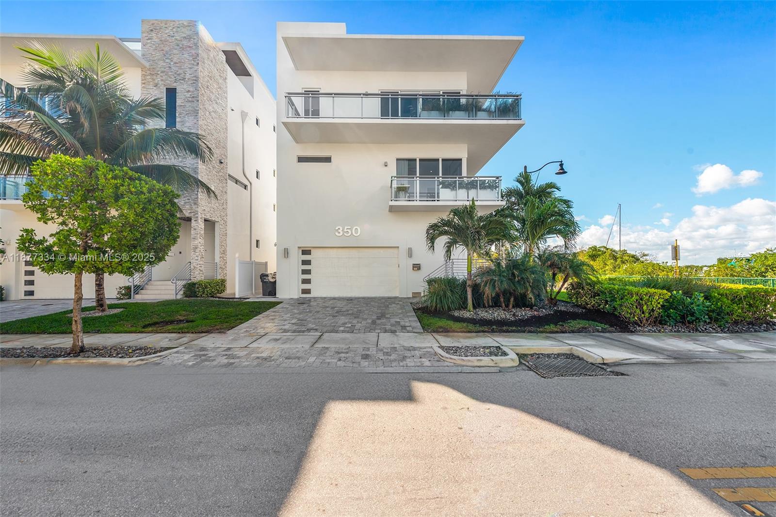 350 Desoto St Hollywood, FL 33019