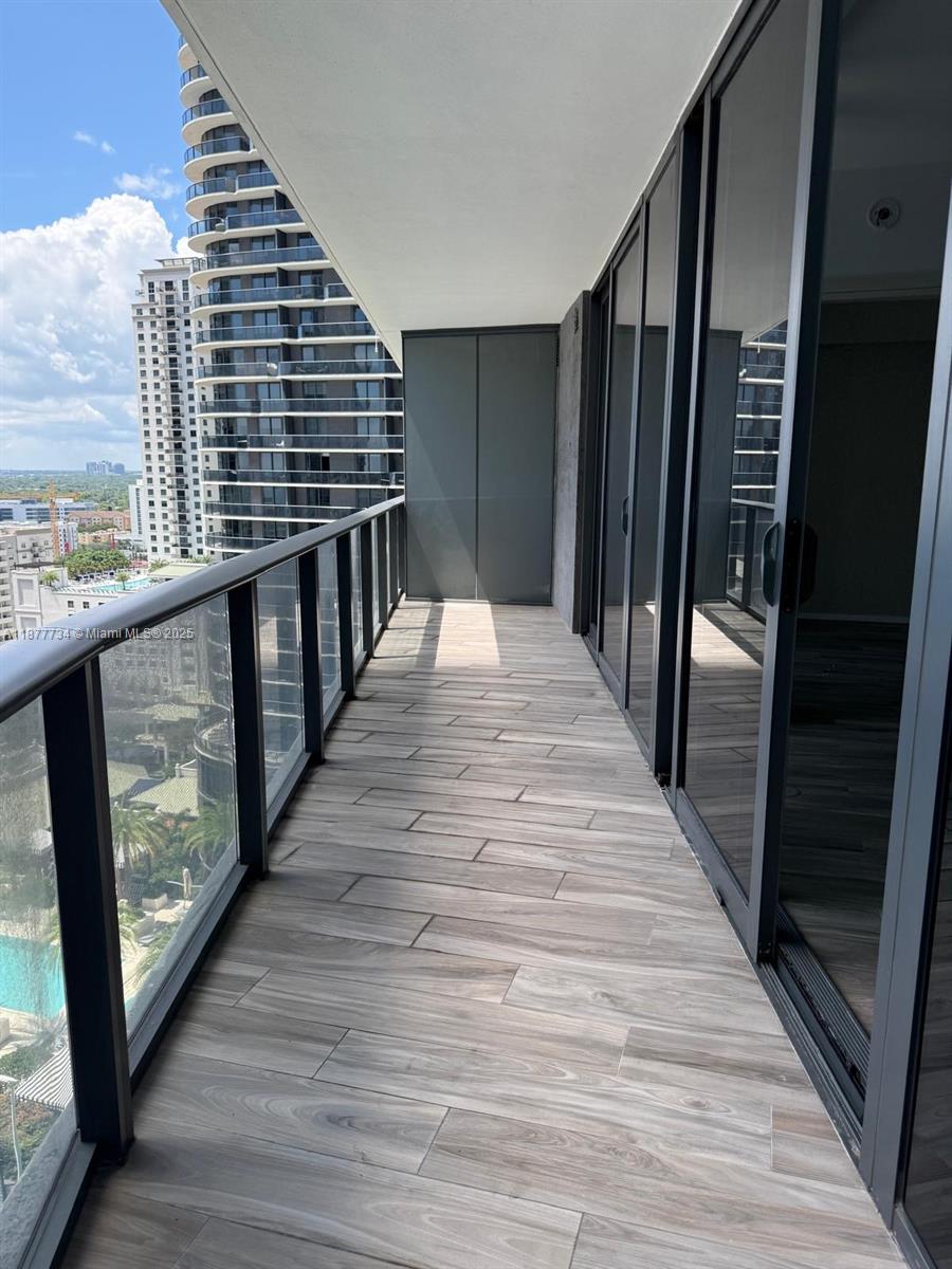 image Sls  Lux Brickell15