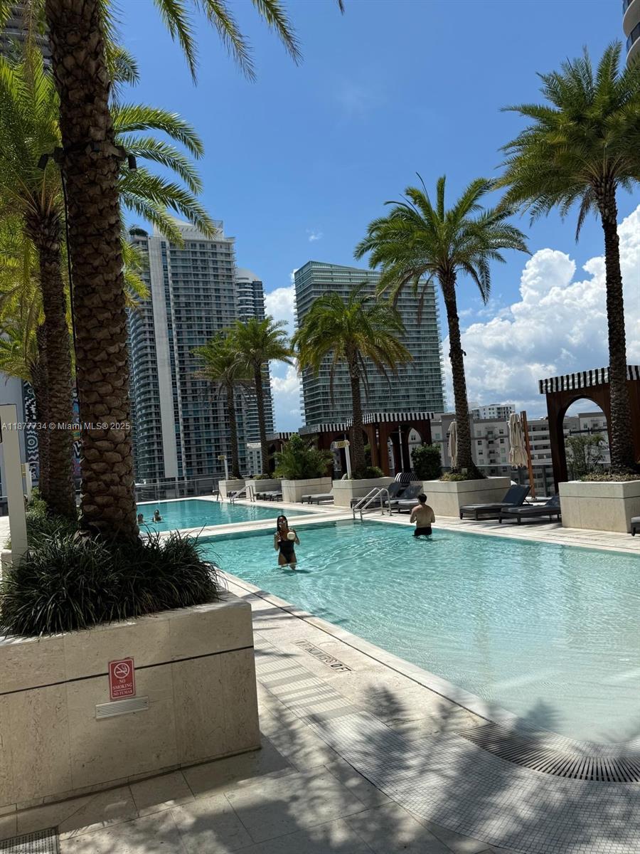 image Sls  Lux Brickell17