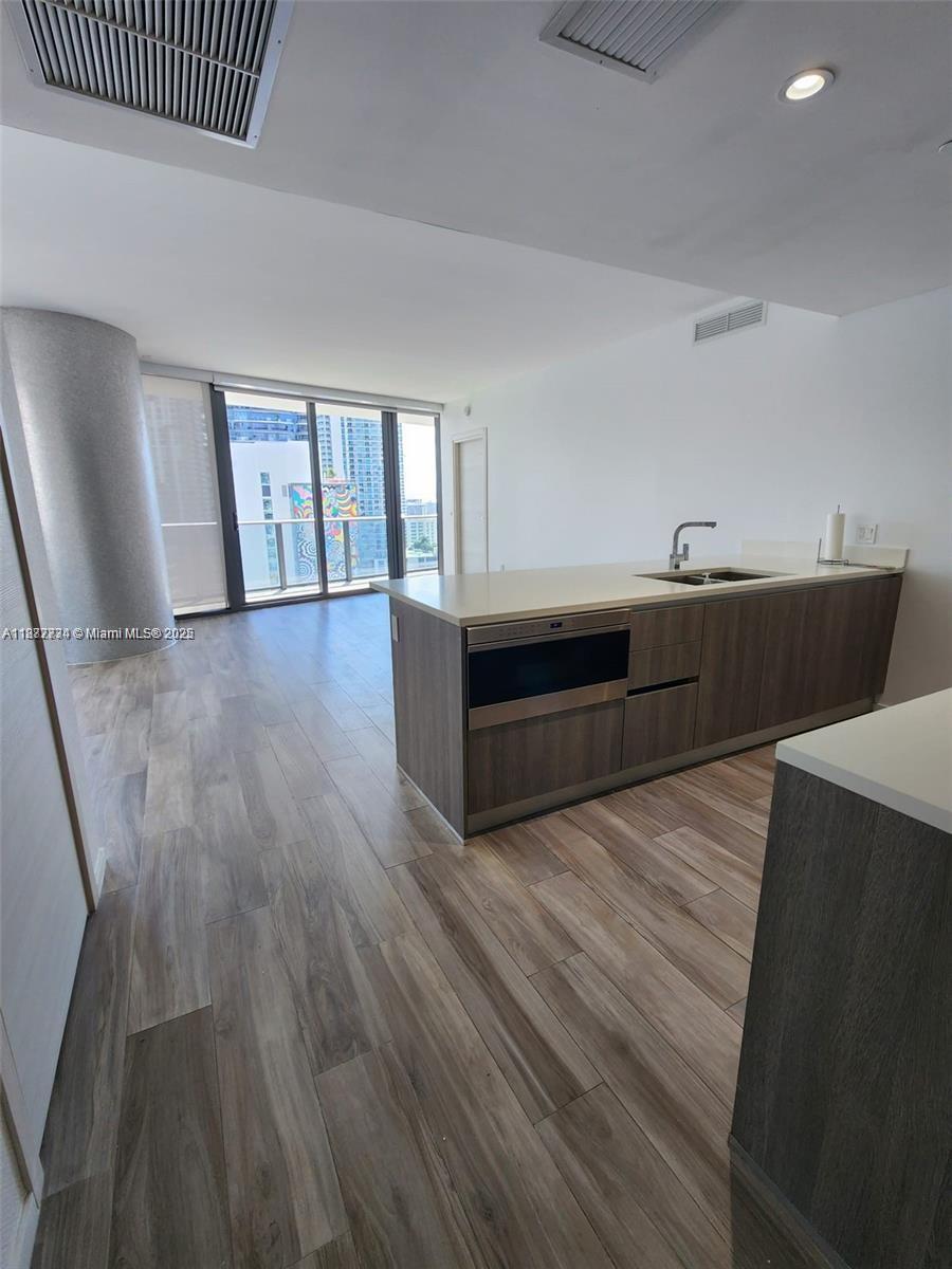 image Sls  Lux Brickell5