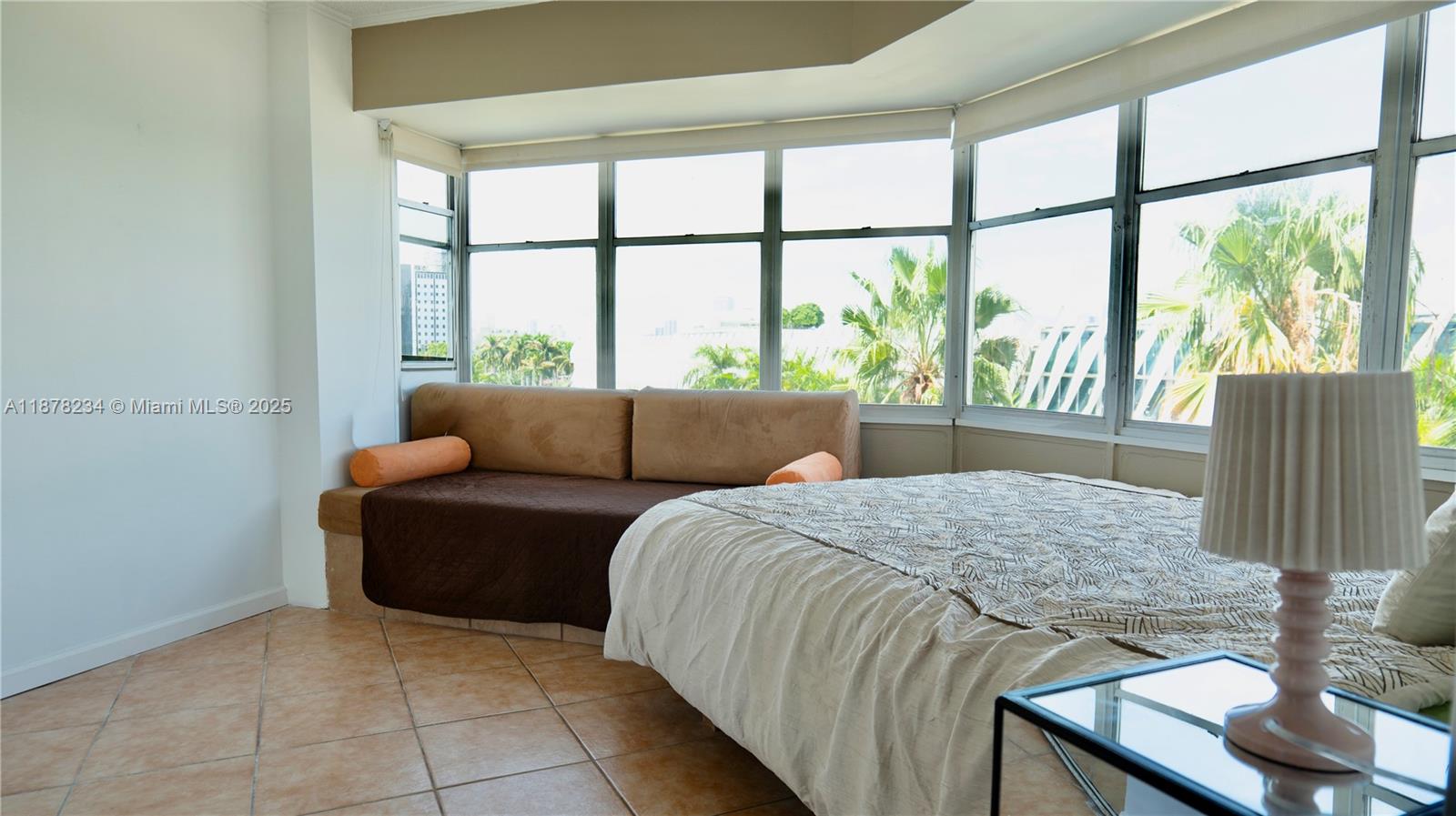1881 Washington Ave #6H