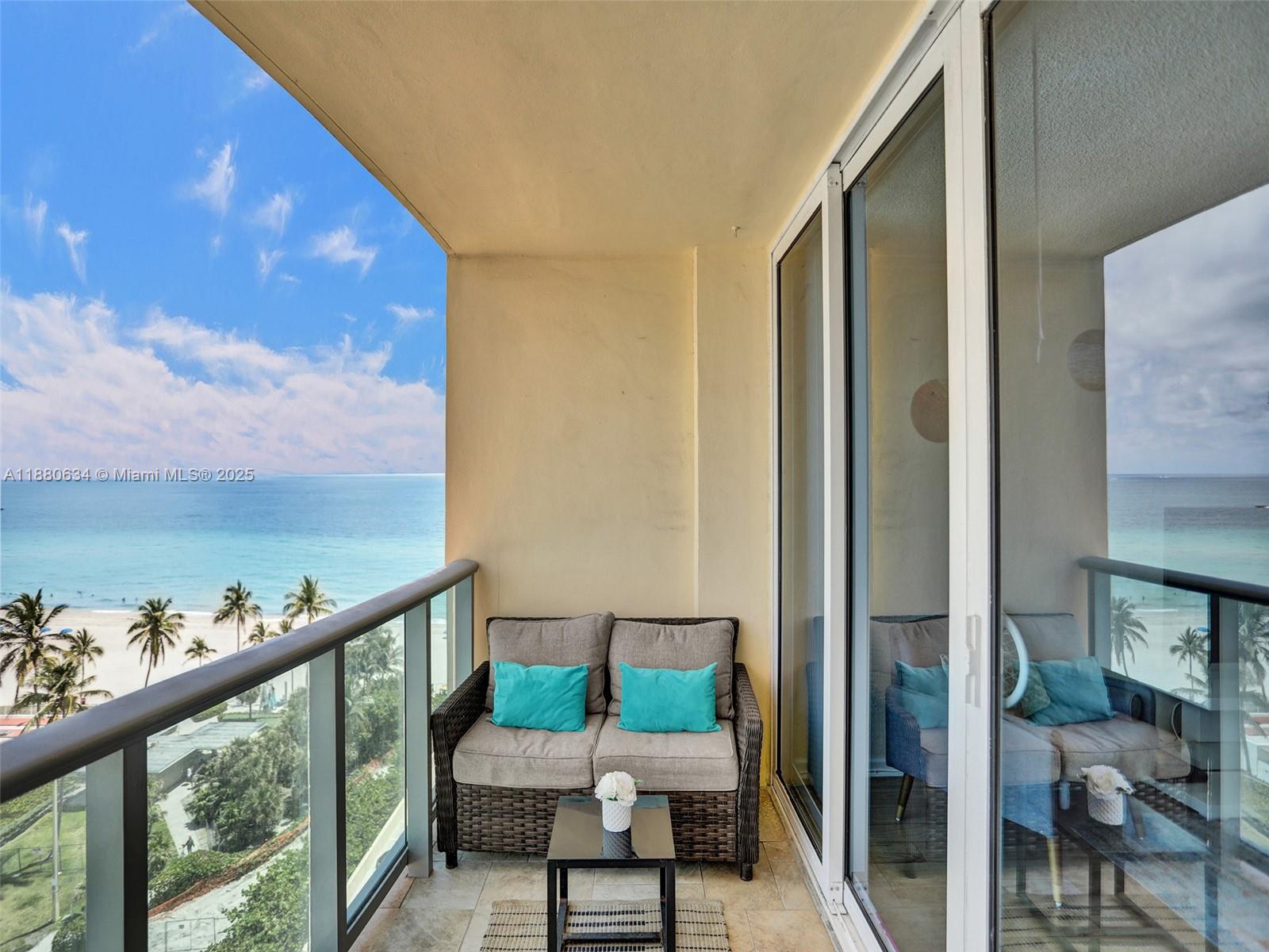 2501 S Ocean Dr #1001 (available Januar 2)