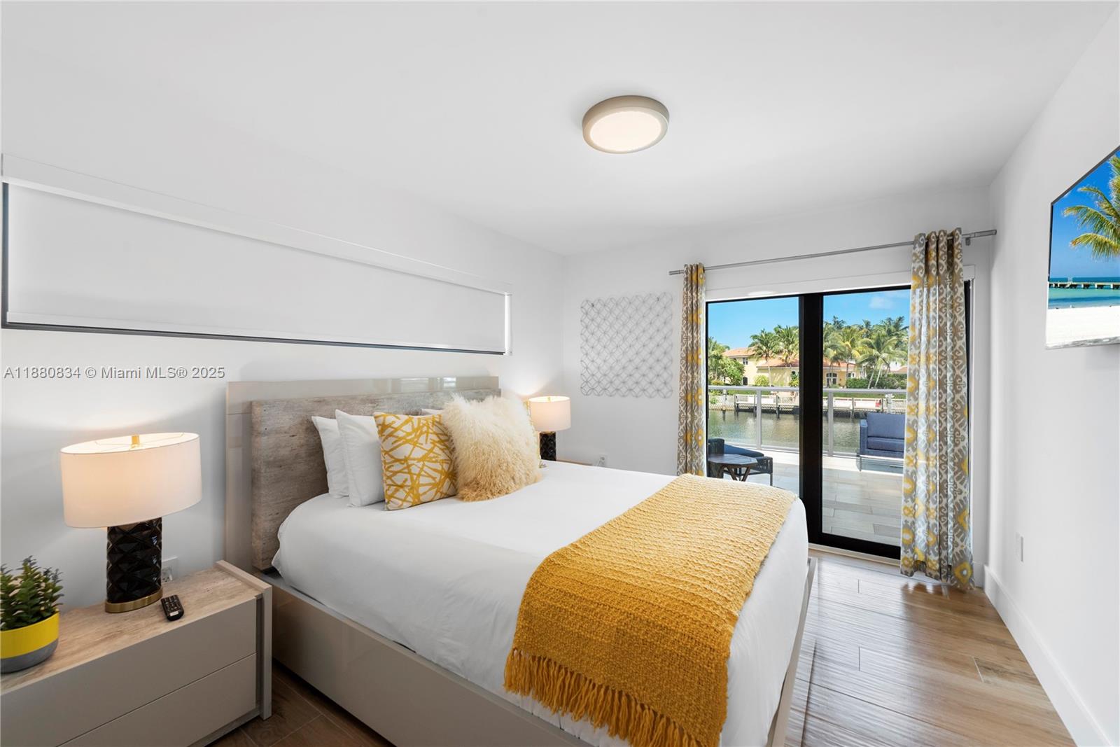 1025 Diplomat Pkwy Hollywood, FL 33019