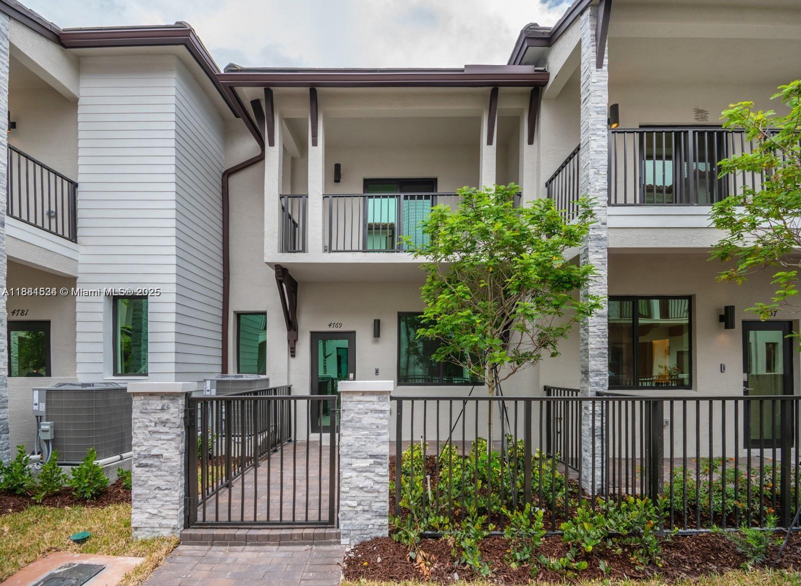 4769 NW 83rd Pkwy