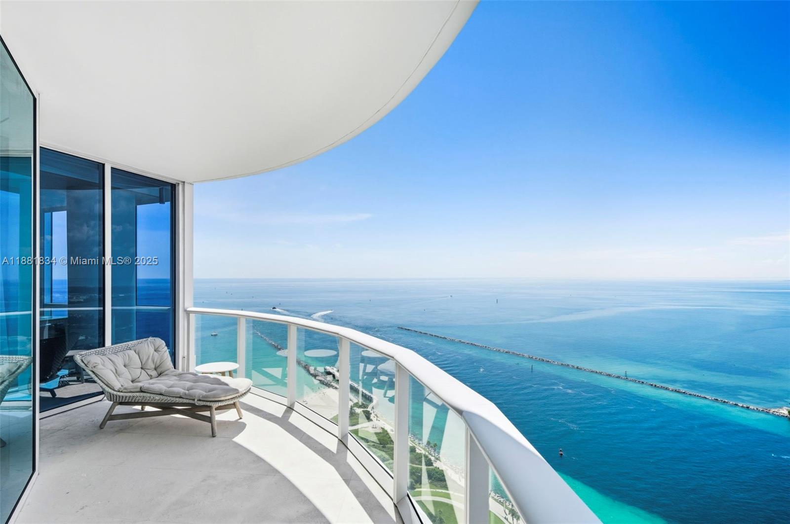 100 S Pointe Dr #3803 Miami Beach, FL 33139 100 S Pointe Dr #3803 Miami Beach, FL 33139