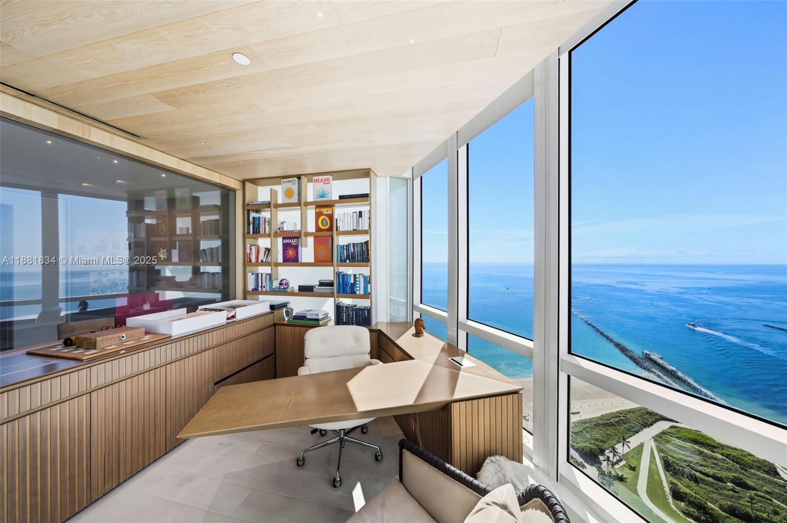 100 S Pointe Dr #3803 Miami Beach, FL 33139 100 S Pointe Dr #3803 Miami Beach, FL 33139