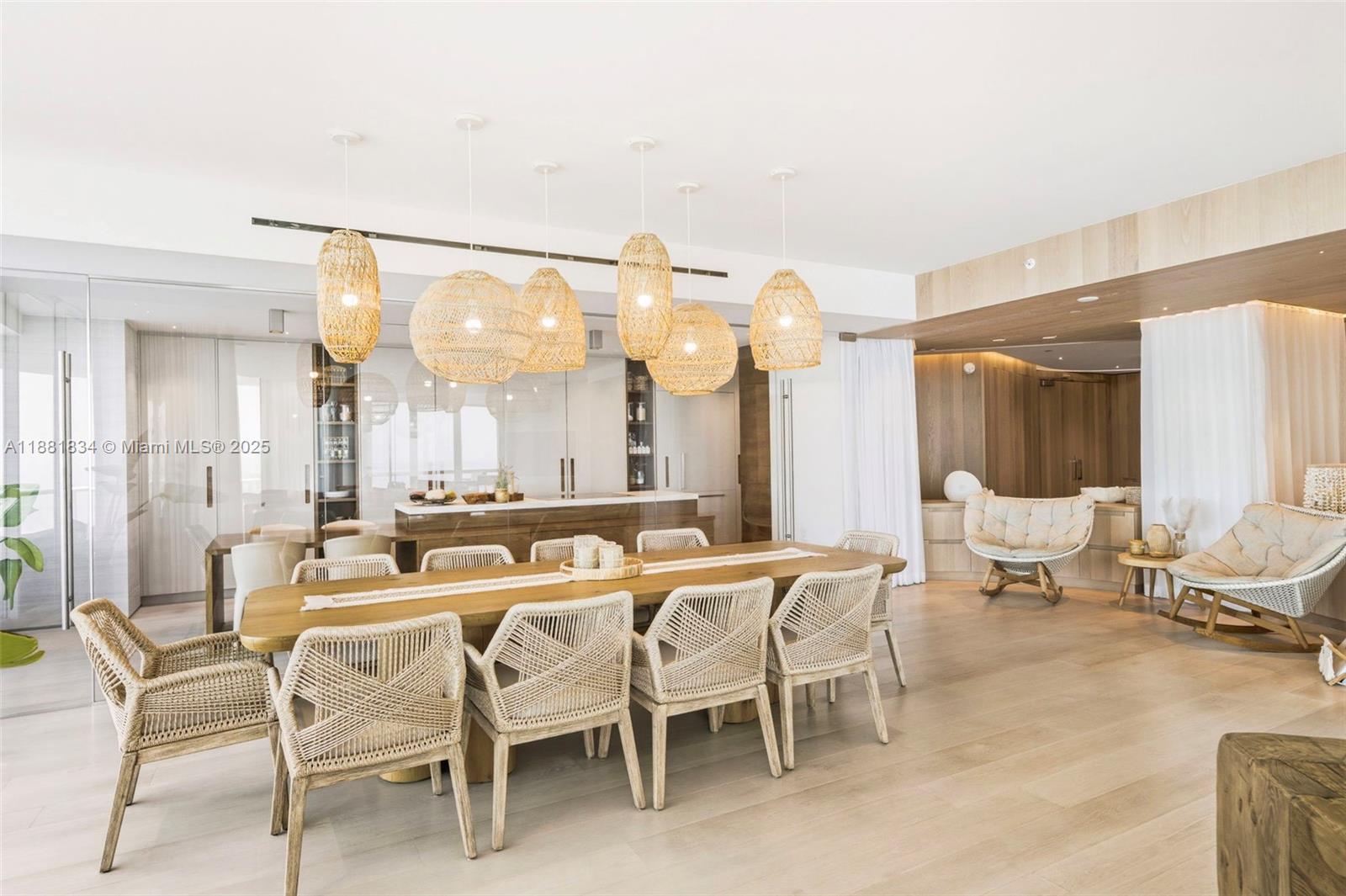 100 S Pointe Dr #3803 Miami Beach, FL 33139 100 S Pointe Dr #3803 Miami Beach, FL 33139