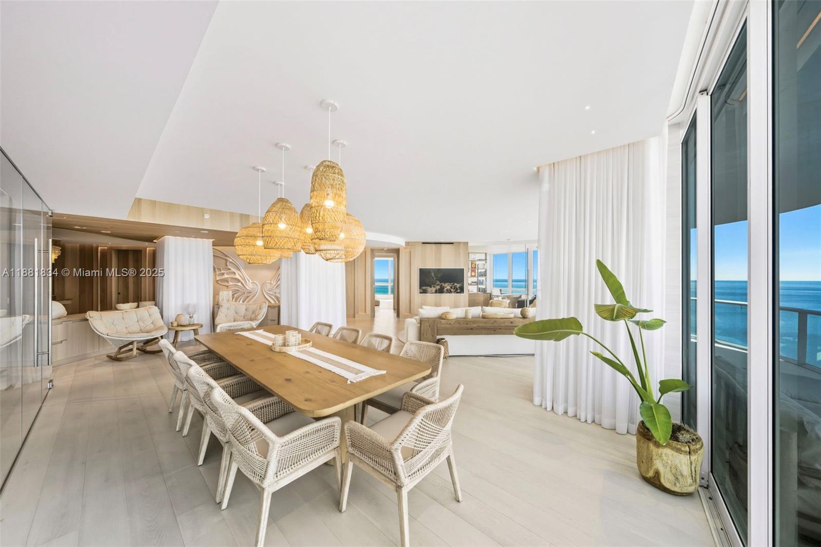 100 S Pointe Dr #3803 Miami Beach, FL 33139 100 S Pointe Dr #3803 Miami Beach, FL 33139