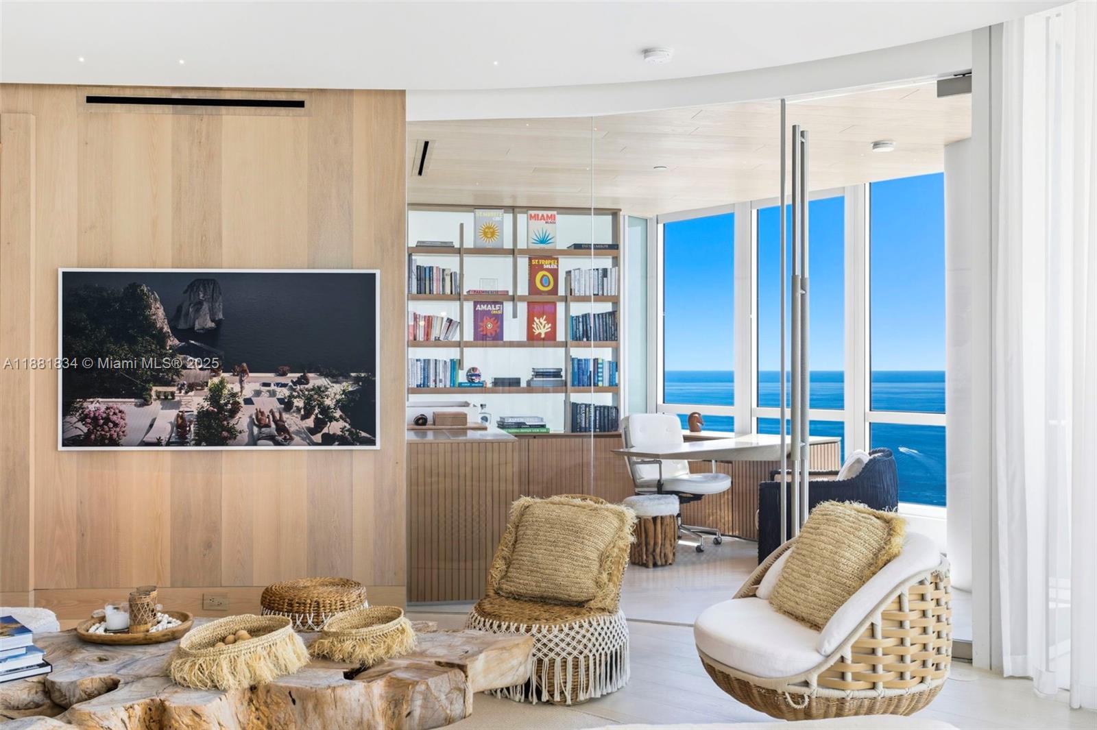 100 S Pointe Dr #3803 Miami Beach, FL 33139 100 S Pointe Dr #3803 Miami Beach, FL 33139