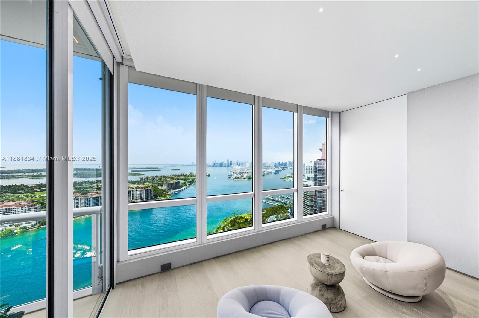 100 S Pointe Dr #3803 Miami Beach, FL 33139 100 S Pointe Dr #3803 Miami Beach, FL 33139