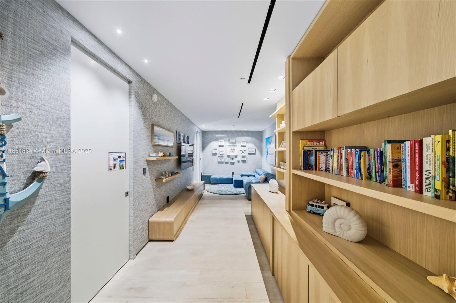 100 S Pointe Dr #3803 Miami Beach, FL 33139 100 S Pointe Dr #3803 Miami Beach, FL 33139
