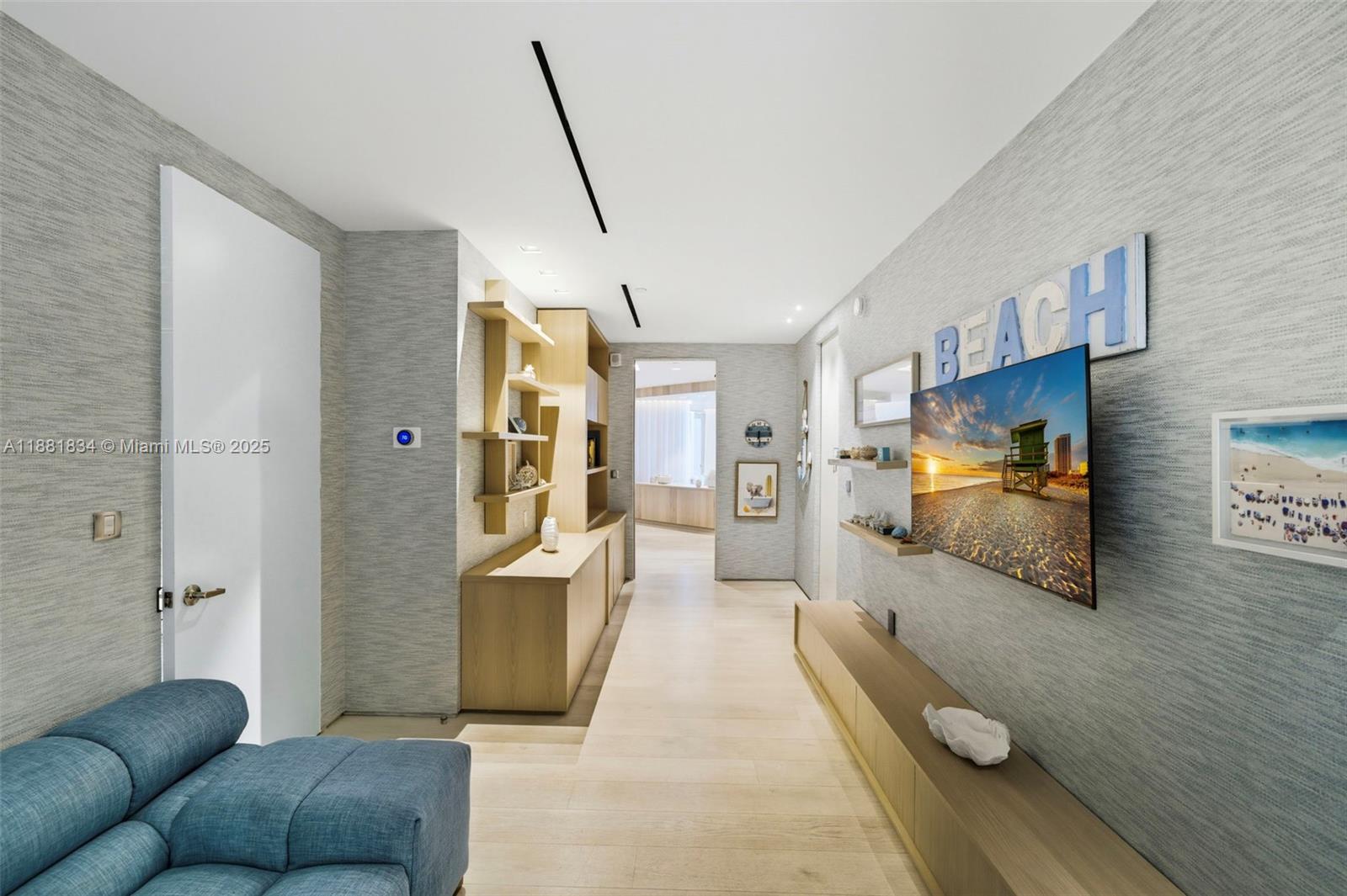 100 S Pointe Dr #3803 Miami Beach, FL 33139 100 S Pointe Dr #3803 Miami Beach, FL 33139