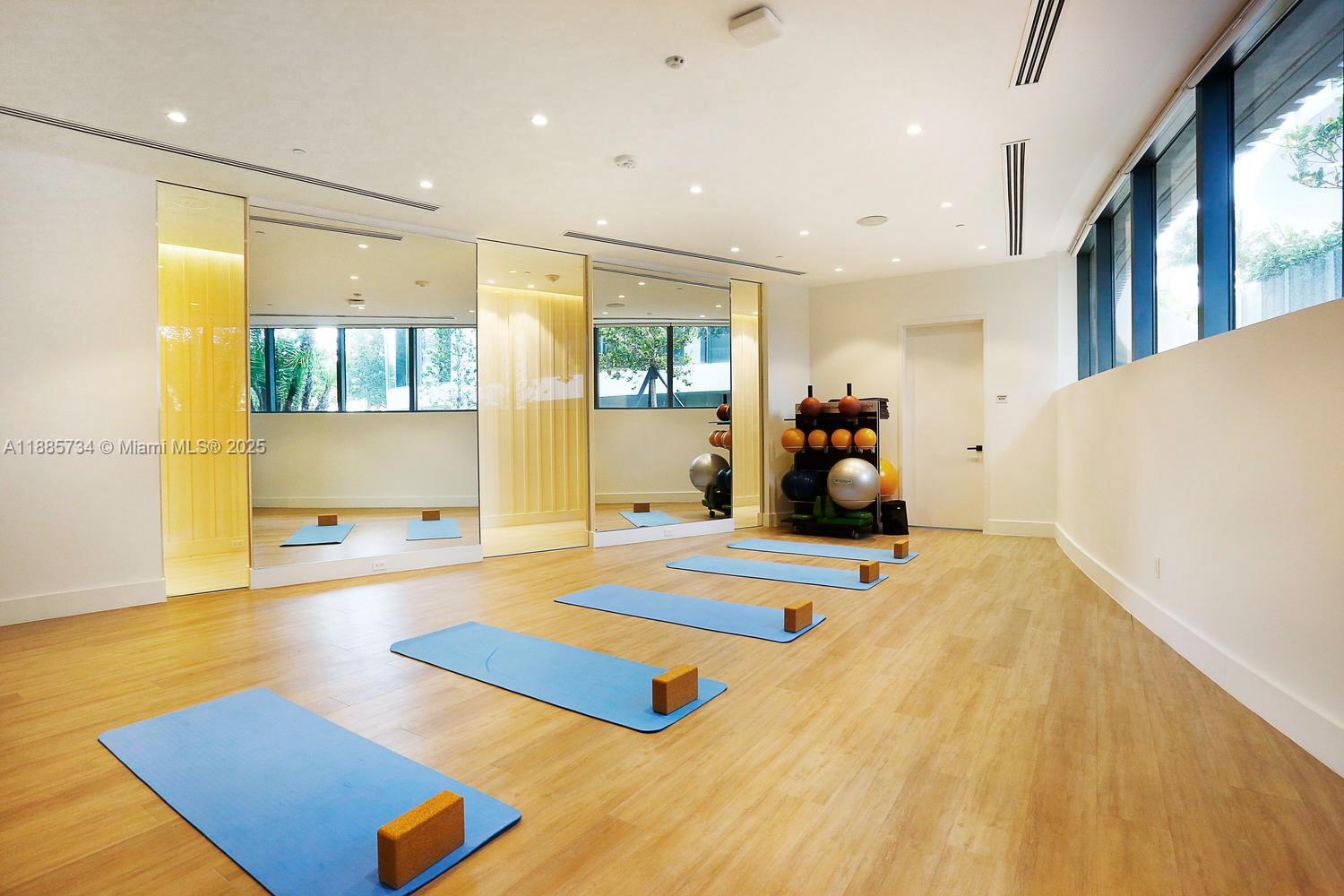 image Park Grove Club Residence24