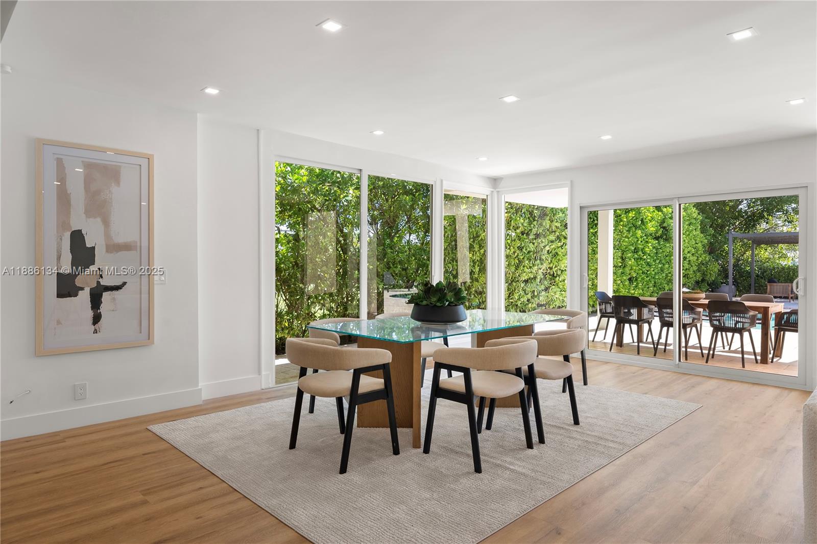 410 S Shore Dr Miami Beach, FL 33141 410 S Shore Dr Miami Beach, FL 33141
