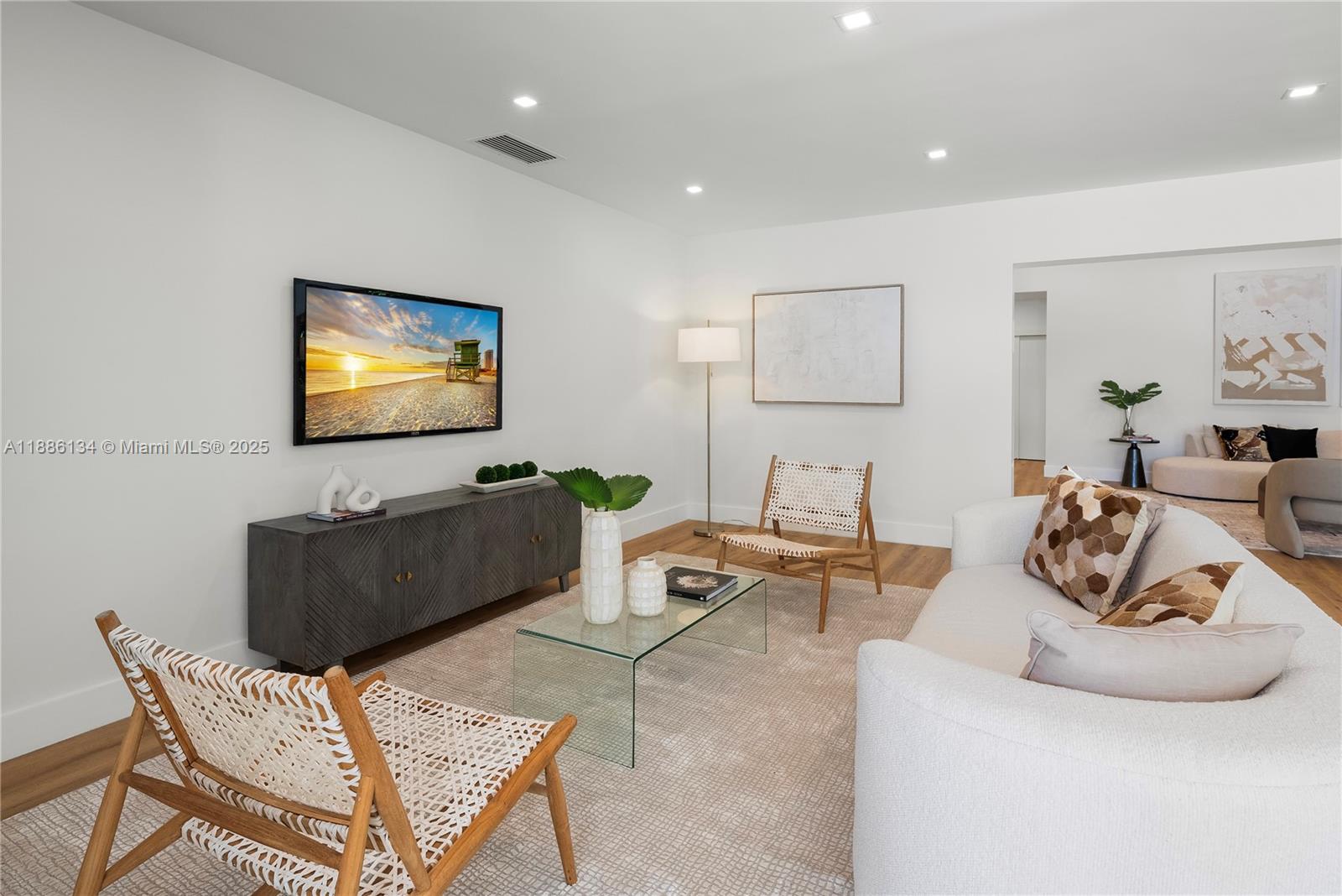 410 S Shore Dr Miami Beach, FL 33141 410 S Shore Dr Miami Beach, FL 33141