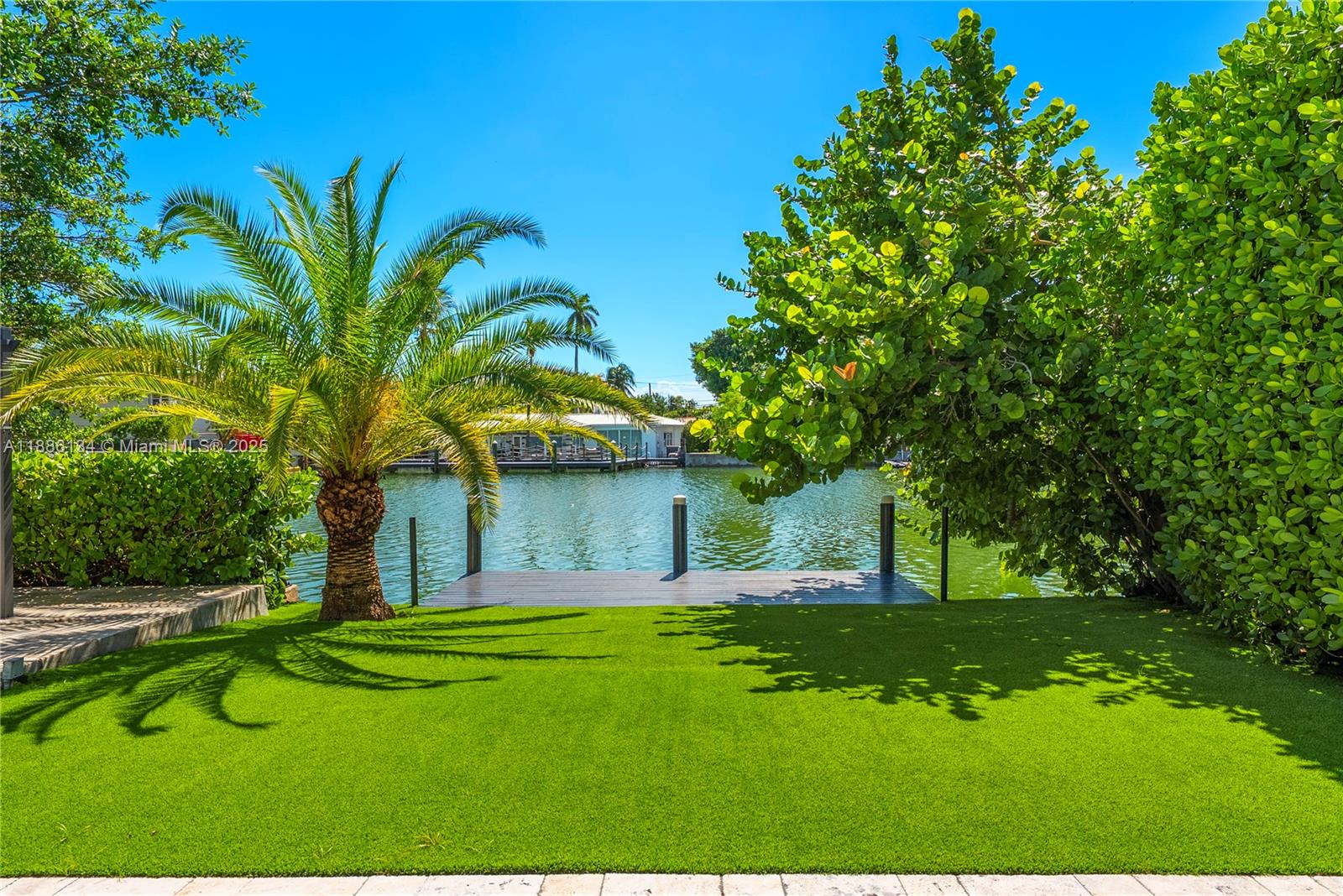 410 S Shore Dr Miami Beach, FL 33141 410 S Shore Dr Miami Beach, FL 33141