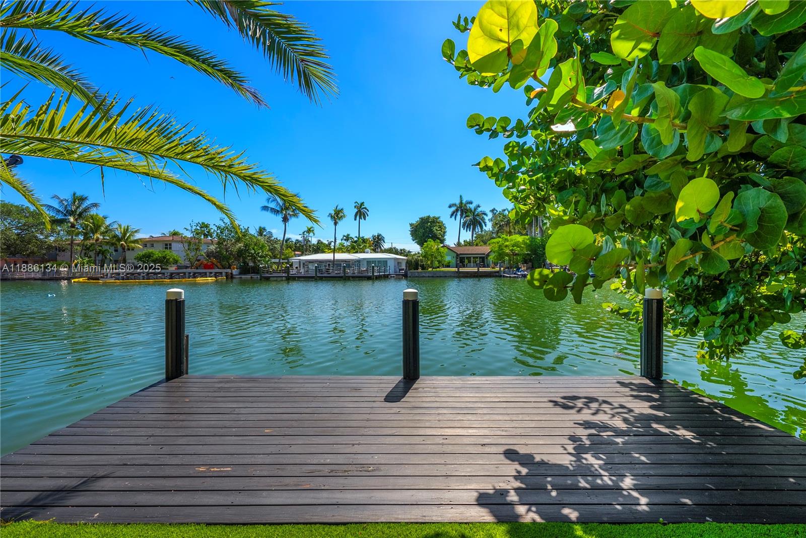 410 S Shore Dr Miami Beach, FL 33141 410 S Shore Dr Miami Beach, FL 33141