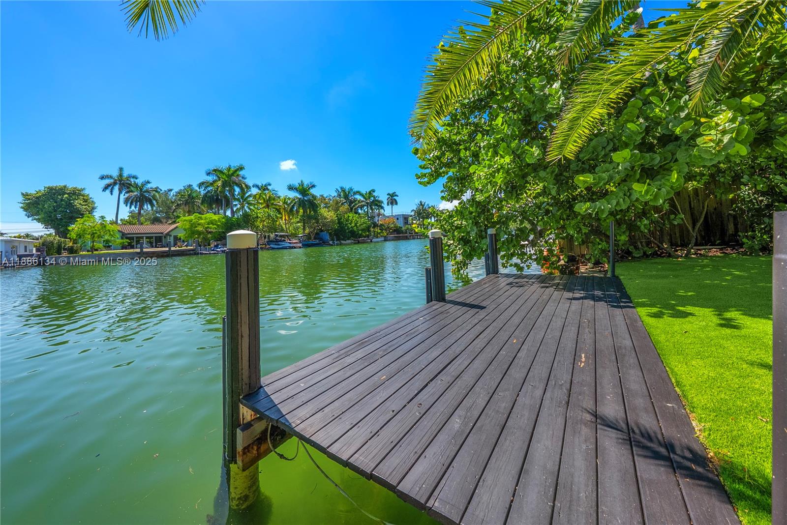 410 S Shore Dr Miami Beach, FL 33141 410 S Shore Dr Miami Beach, FL 33141