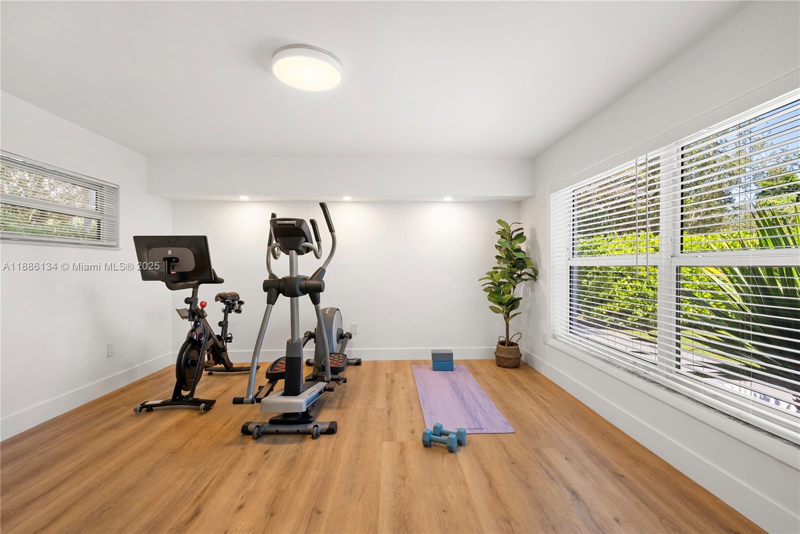 410 S Shore Dr Miami Beach, FL 33141 410 S Shore Dr Miami Beach, FL 33141