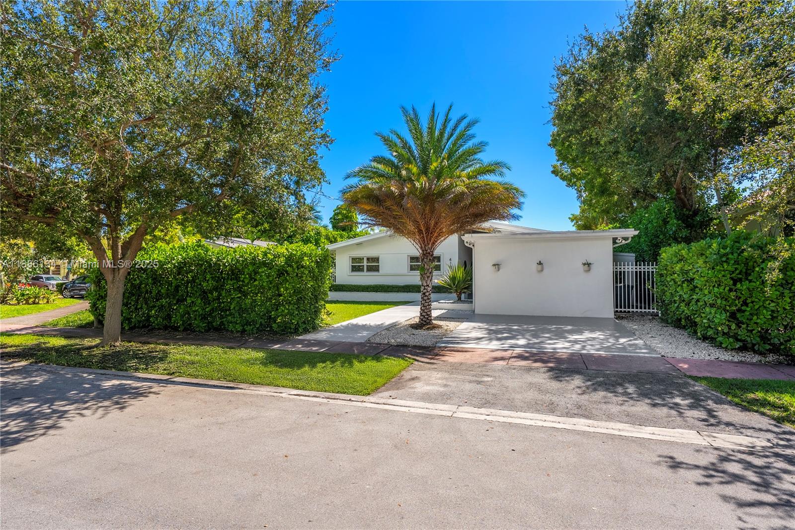 410 S Shore Dr Miami Beach, FL 33141 410 S Shore Dr Miami Beach, FL 33141