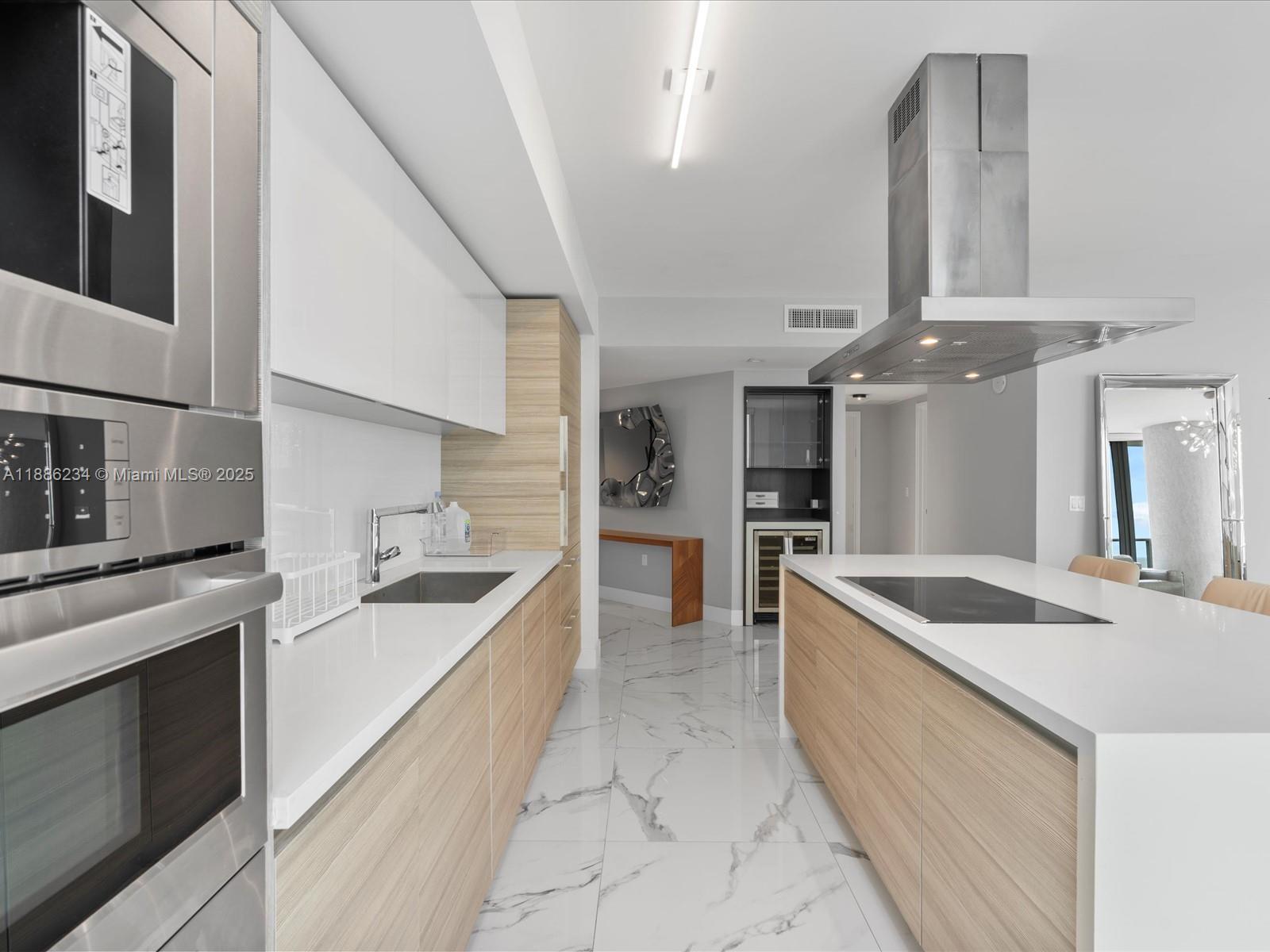 image Parque Towers Condo10