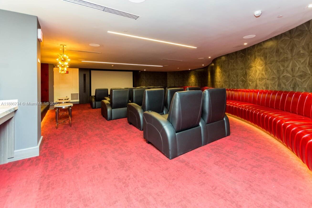 image Parque Towers Condo39