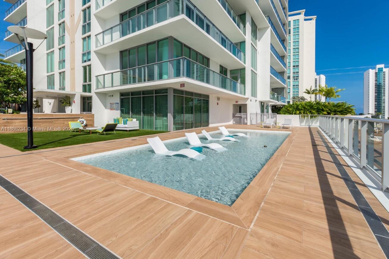 image Parque Towers Condo41