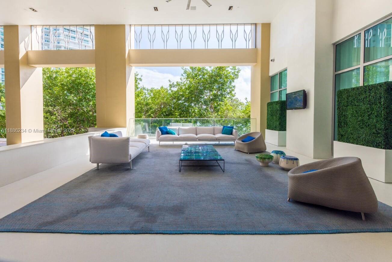 image Parque Towers Condo45