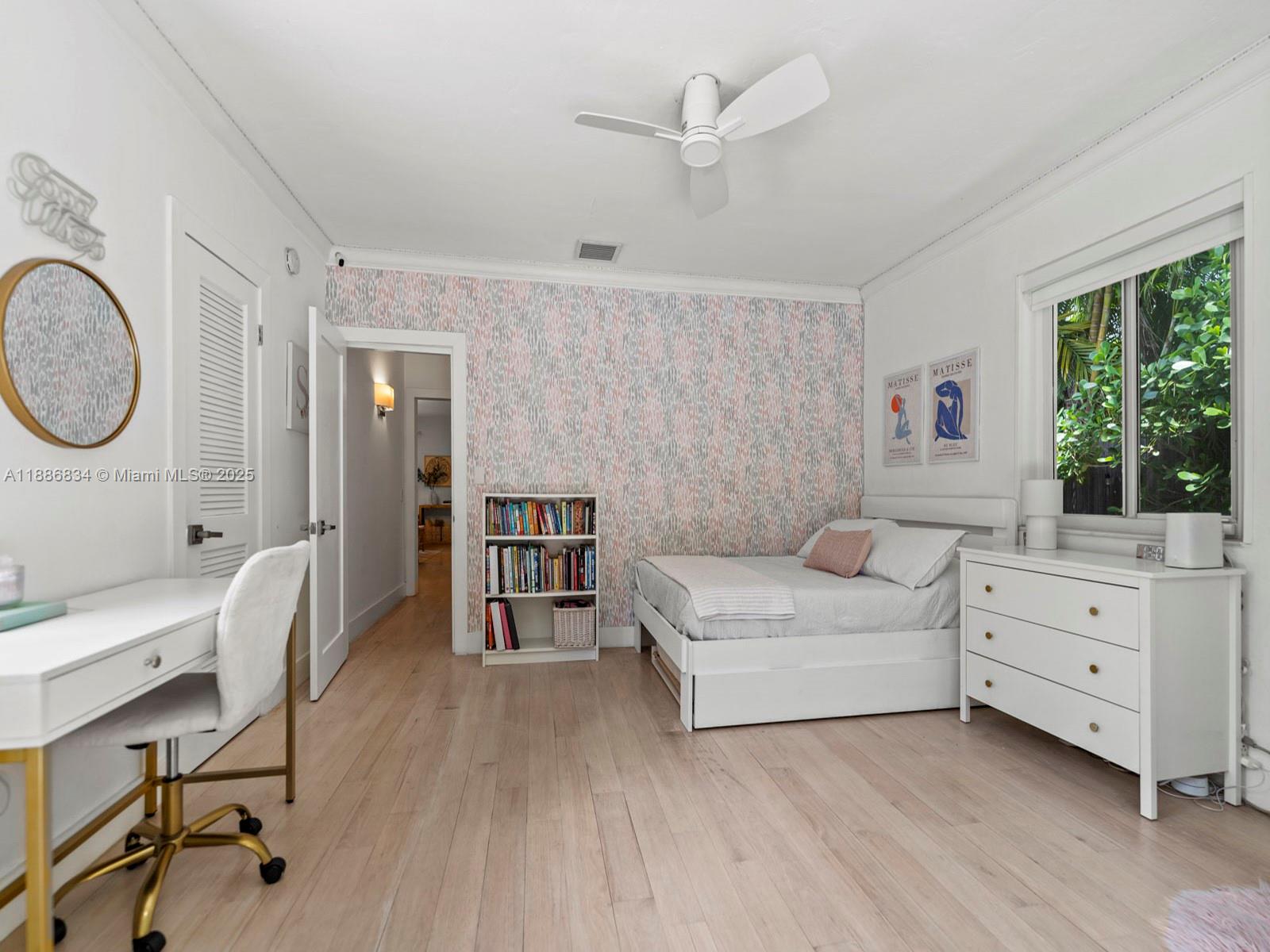 1339 S Venetian Way Miami, FL 33139 1339 S Venetian Way Miami, FL 33139