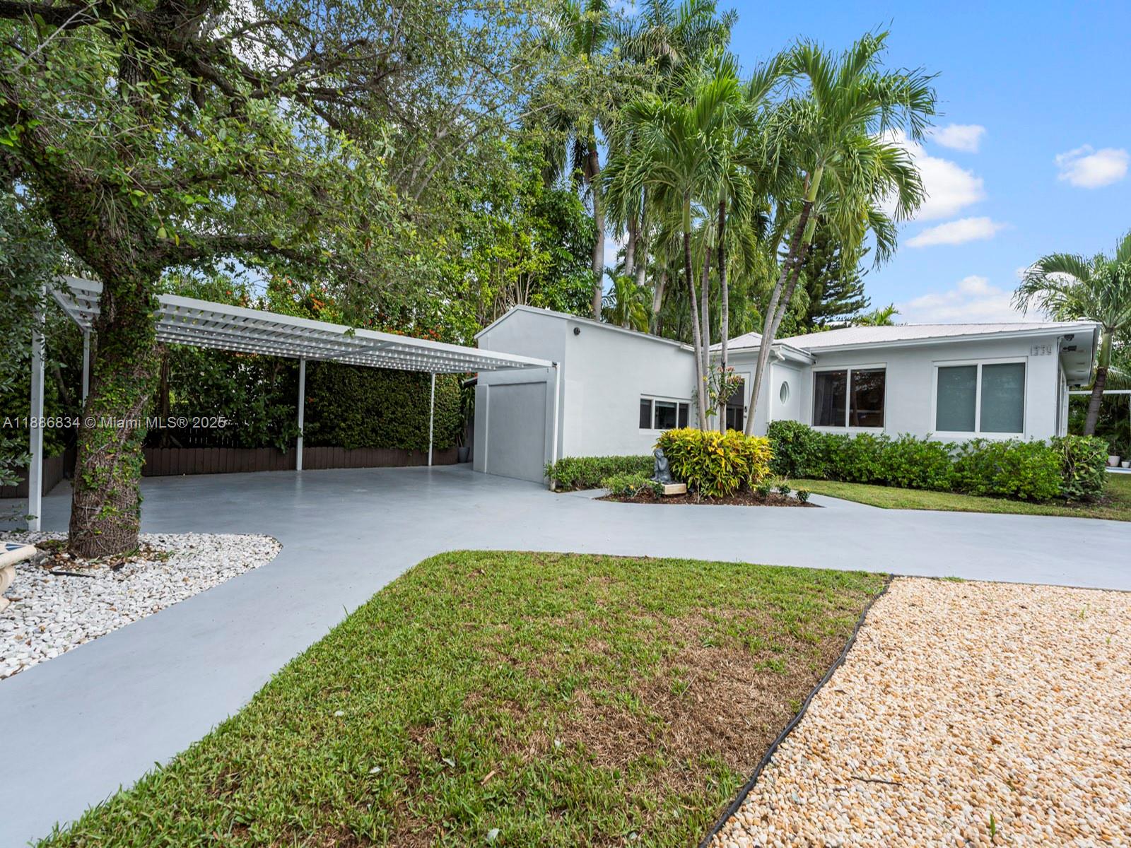 1339 S Venetian Way Miami, FL 33139 1339 S Venetian Way Miami, FL 33139
