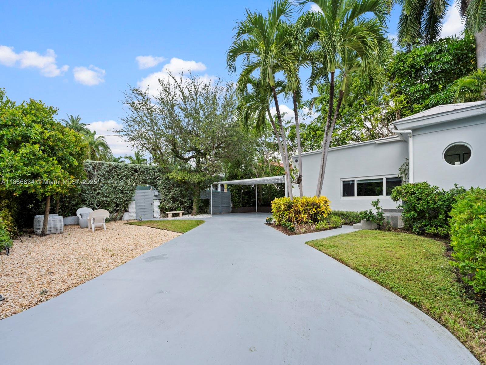 1339 S Venetian Way Miami, FL 33139 1339 S Venetian Way Miami, FL 33139