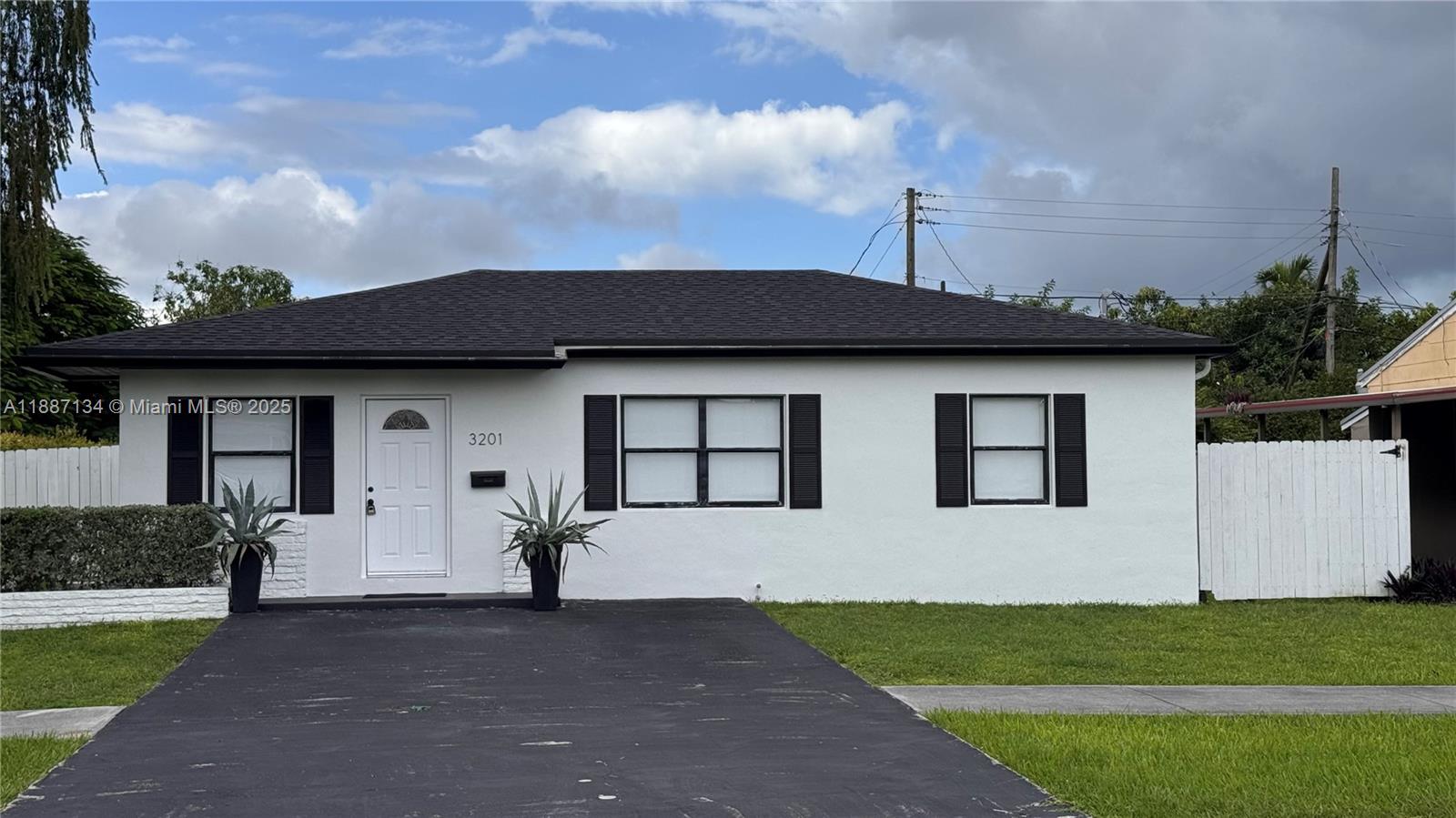 3201 SW 76th Ave