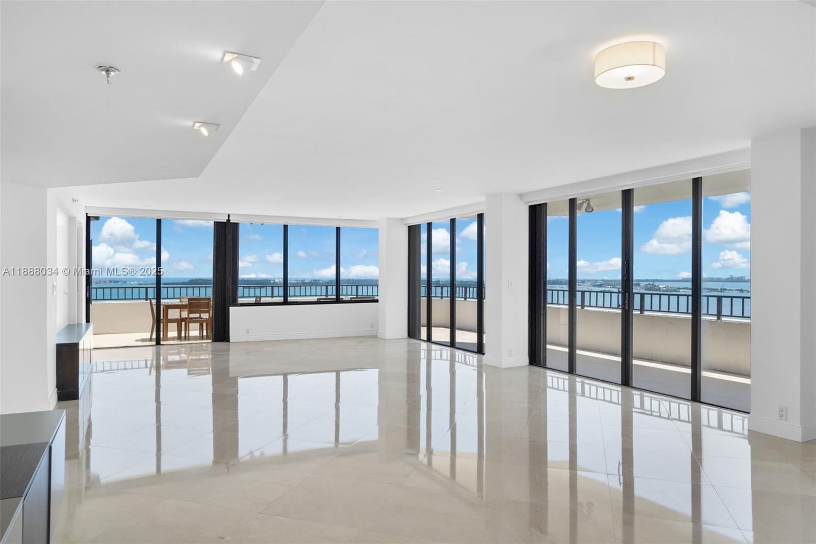 520 Brickell Key Dr #UPH-03 Miami, FL 33131 520 Brickell Key Dr #UPH-03 Miami, FL 33131