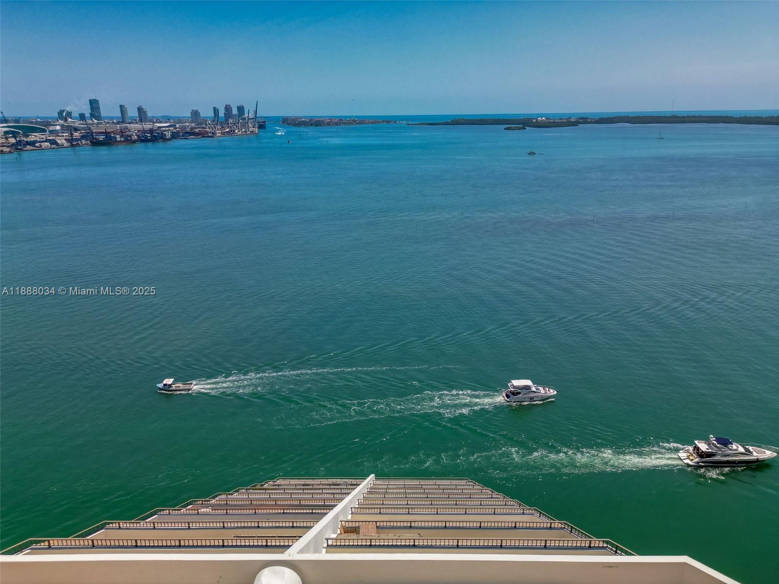 520 Brickell Key Dr #UPH-03 Miami, FL 33131 520 Brickell Key Dr #UPH-03 Miami, FL 33131