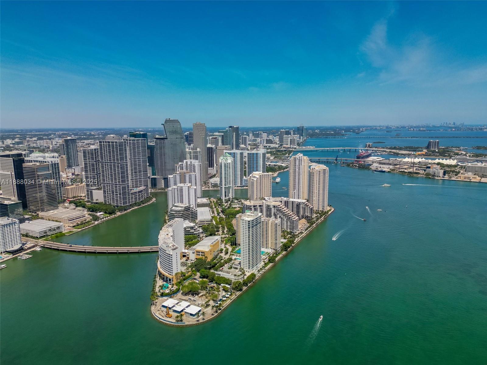 520 Brickell Key Dr #UPH-03 Miami, FL 33131 520 Brickell Key Dr #UPH-03 Miami, FL 33131