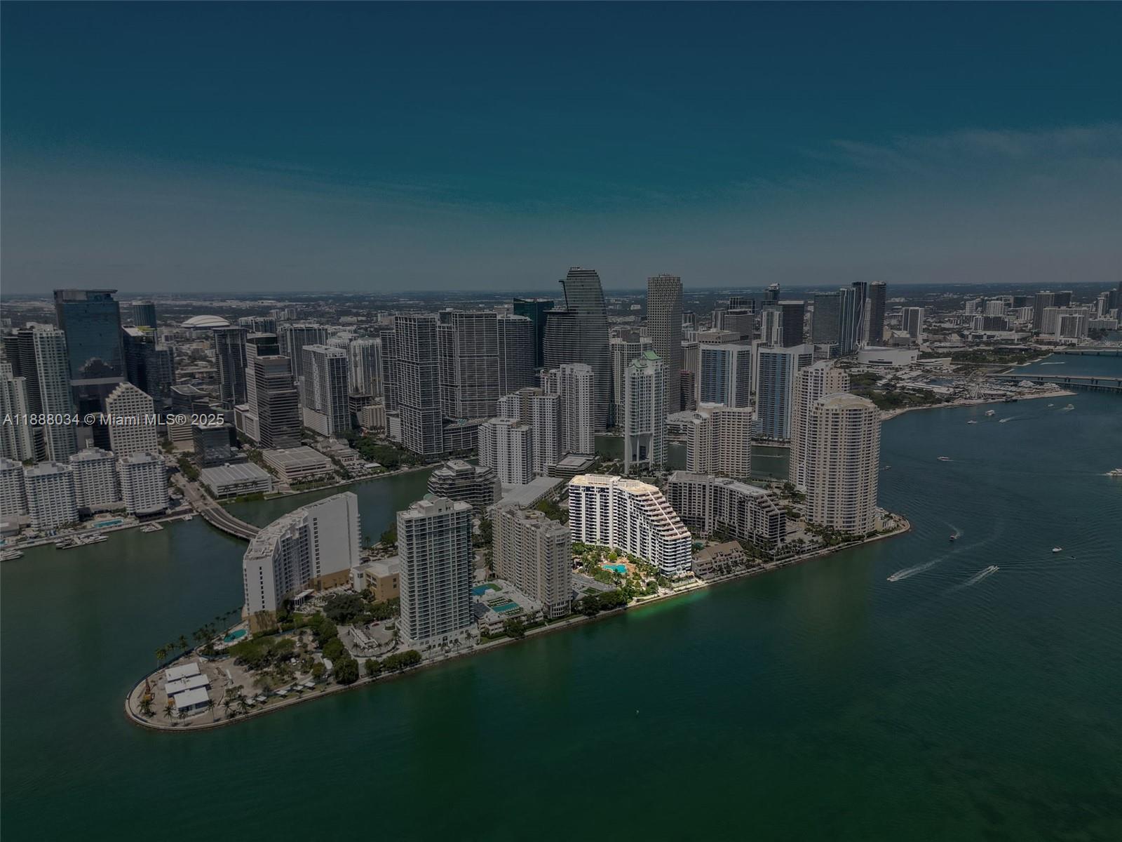 520 Brickell Key Dr #UPH-03 Miami, FL 33131 520 Brickell Key Dr #UPH-03 Miami, FL 33131