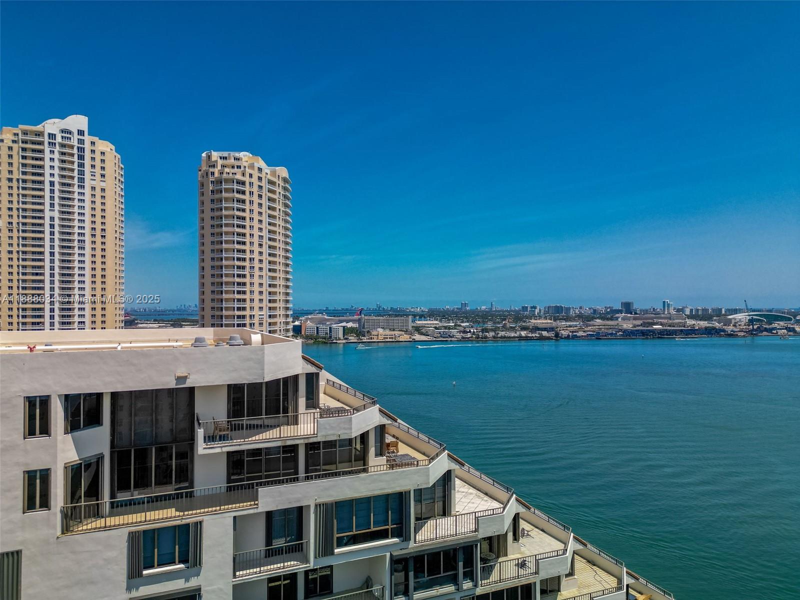 520 Brickell Key Dr #UPH-03 Miami, FL 33131 520 Brickell Key Dr #UPH-03 Miami, FL 33131