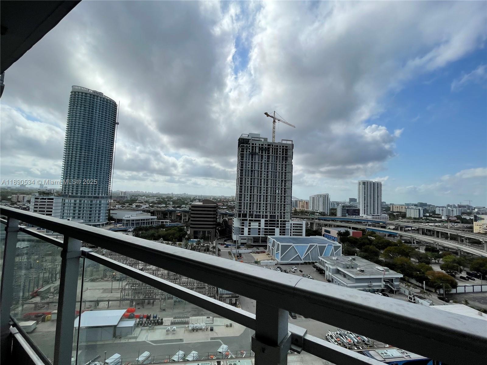 90 SW 3rd St #1809