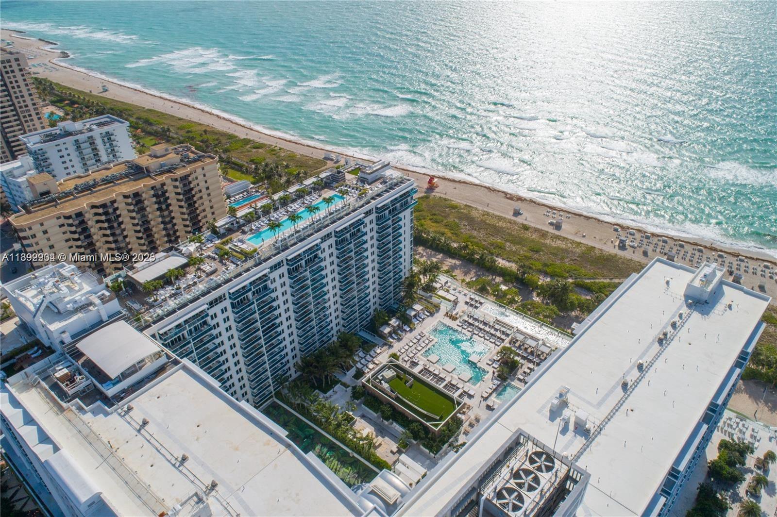 2301 Collins Ave #425