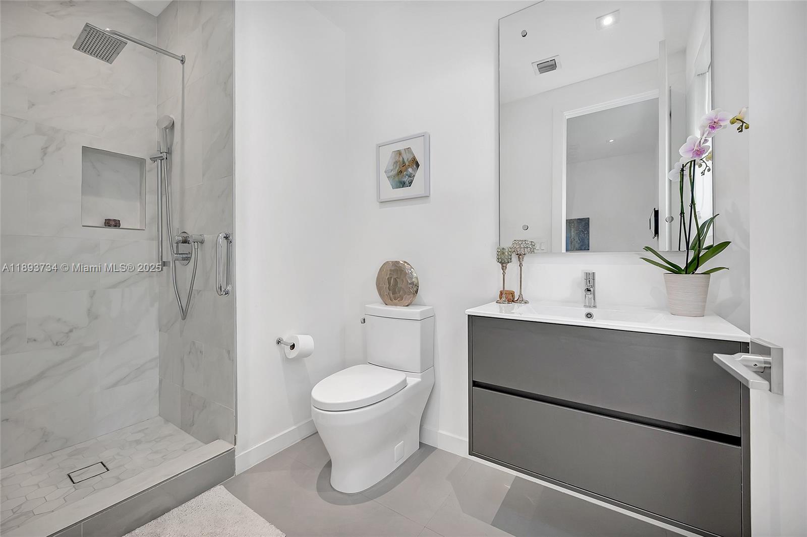 5921 SW 87th St South Miami, FL 33143