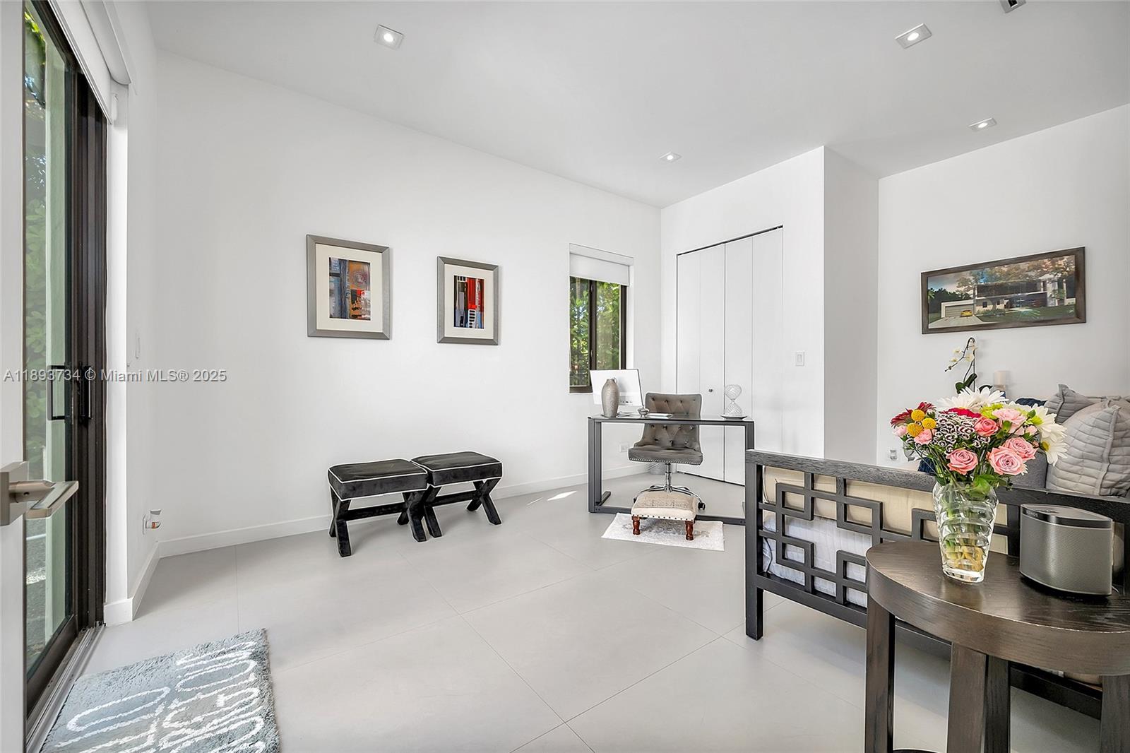 5921 SW 87th St South Miami, FL 33143