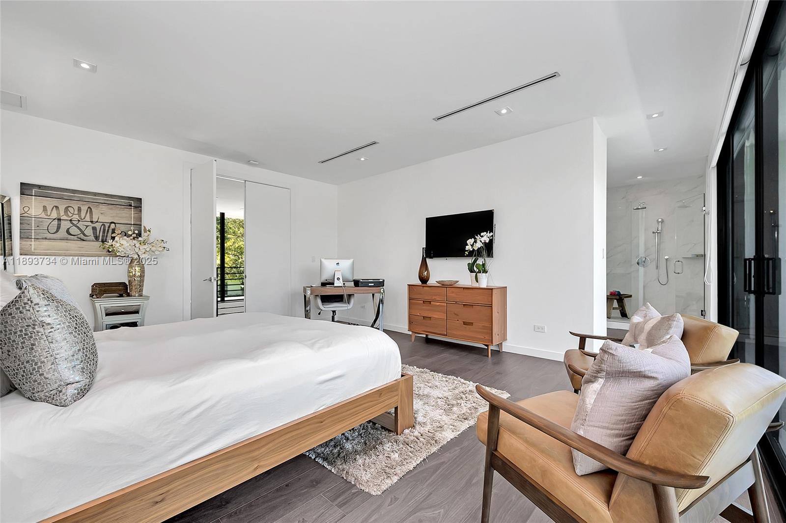 5921 SW 87th St South Miami, FL 33143